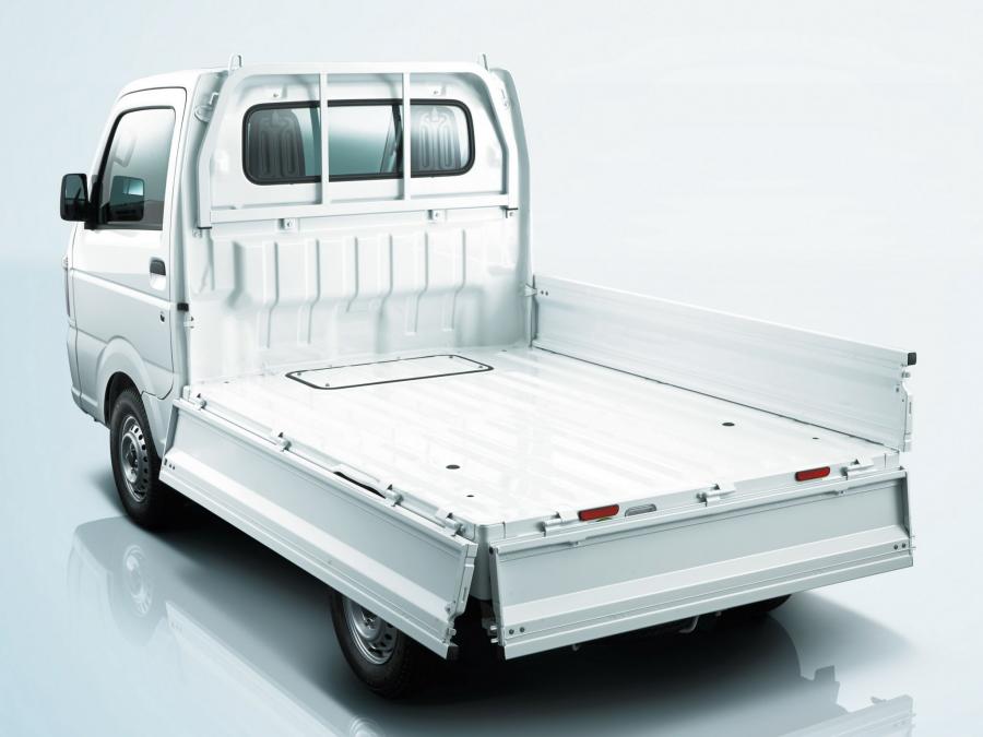  Nissan NT100 Clipper 2013 года  (фото 4 из 5)